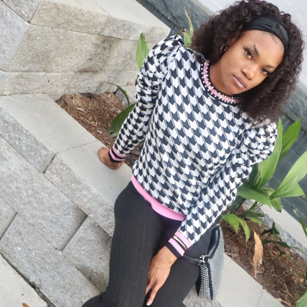 Printed Sweater - Picture 6 of 7